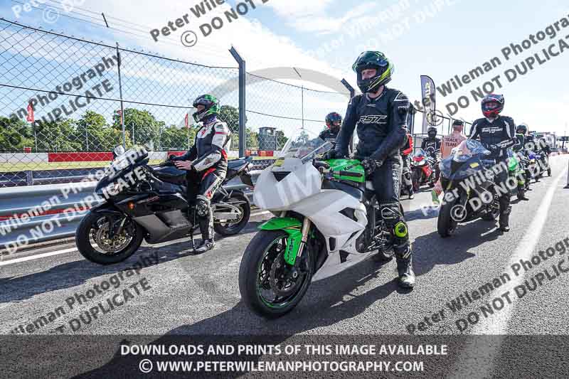 donington no limits trackday;donington park photographs;donington trackday photographs;no limits trackdays;peter wileman photography;trackday digital images;trackday photos